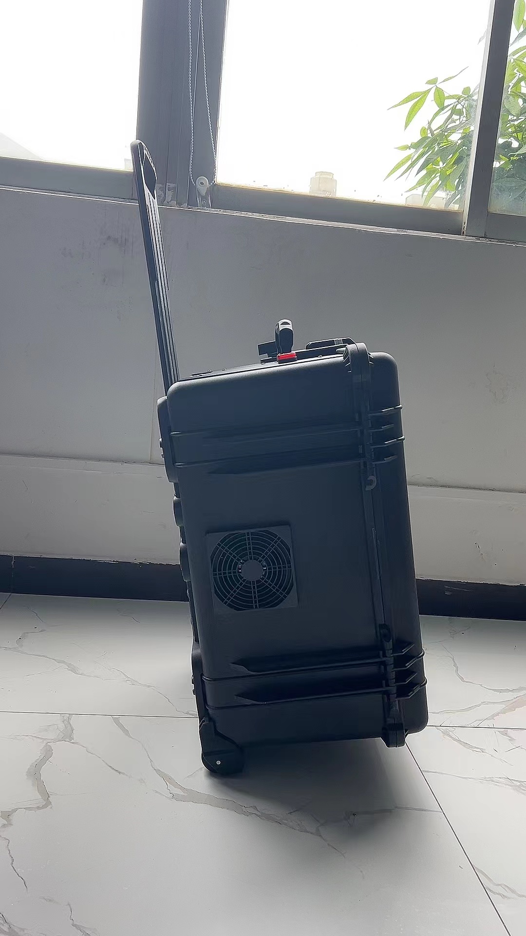 横县手拉箱型移动通信干扰器